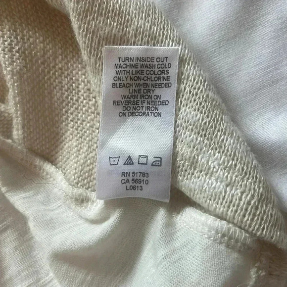 Vioblu Cream Knit Women’s tank top size medium - Picture 7 of 8